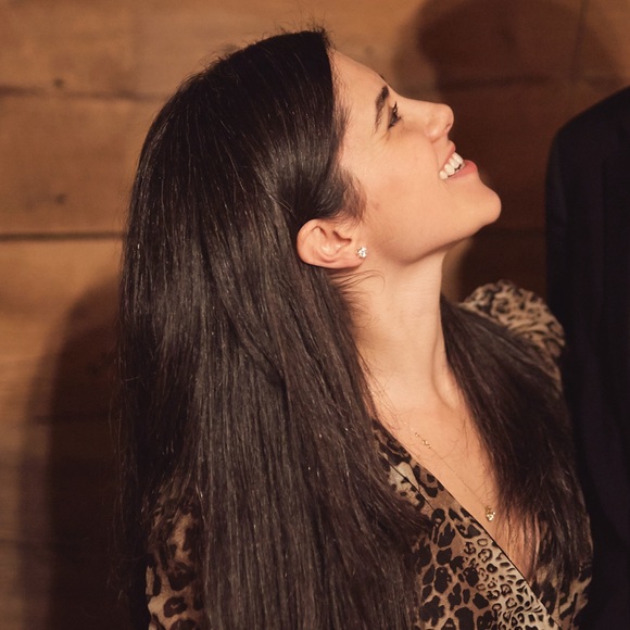 Hello, I’m Julia! 🙂 - Picture 1 of 1